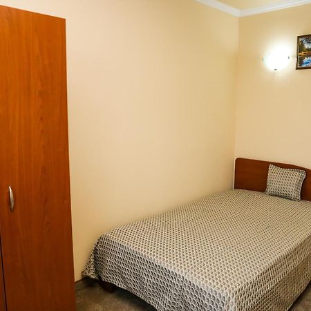 Hotel Bulgaria Kŭrdzhali Rum bild