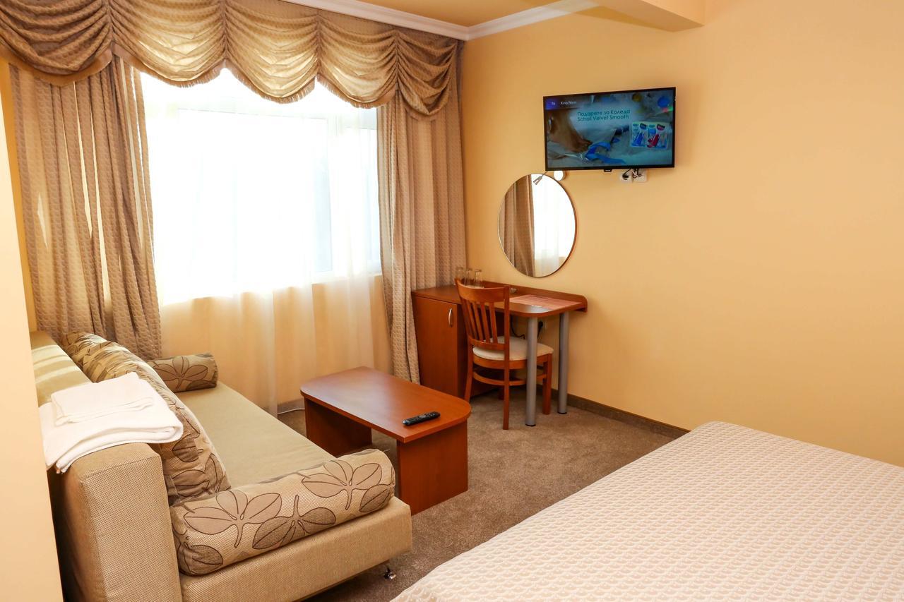Hotel Bulgaria Kŭrdzhali Exteriör bild