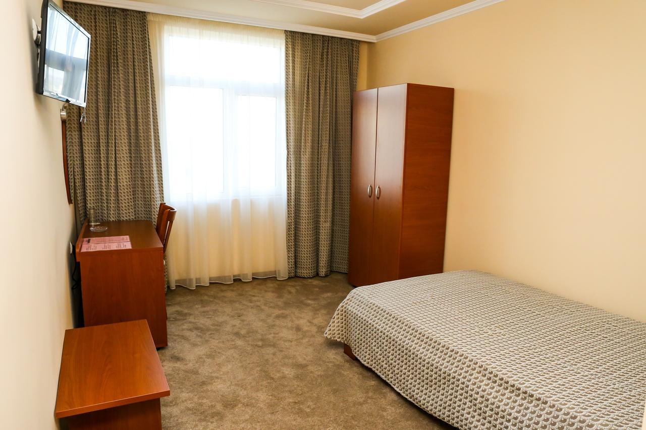 Hotel Bulgaria Kŭrdzhali Rum bild