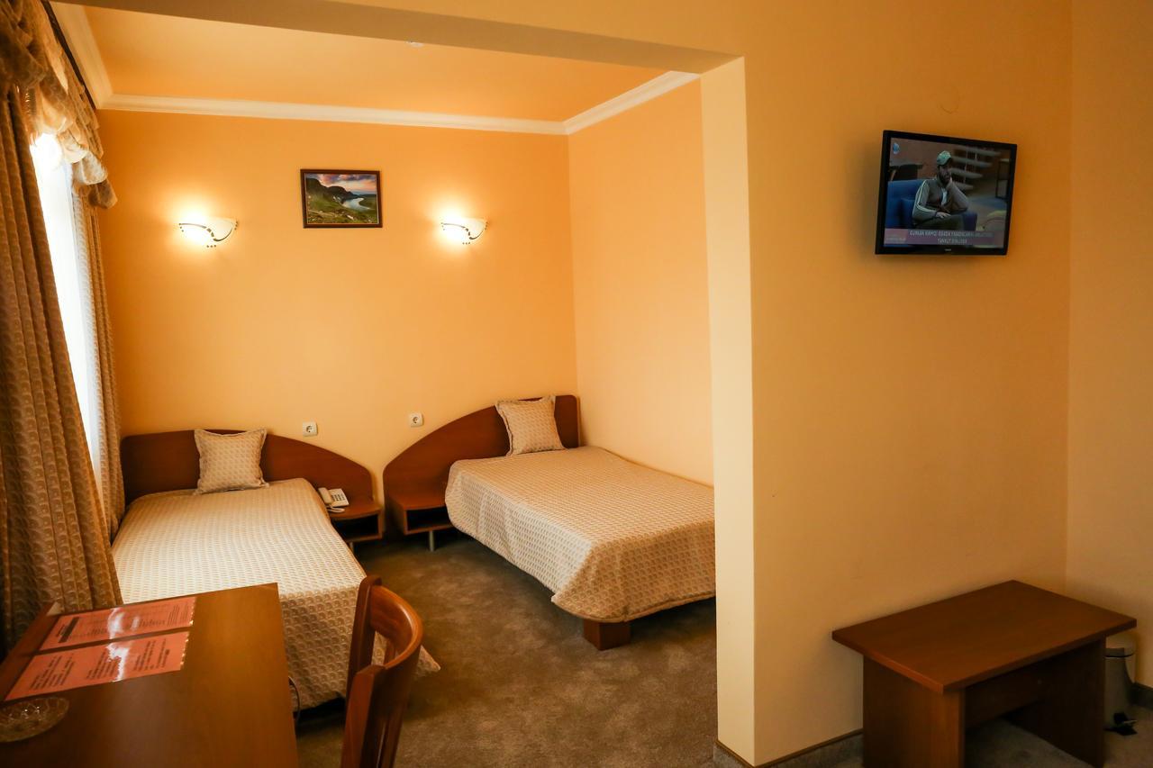 Hotel Bulgaria Kŭrdzhali Exteriör bild