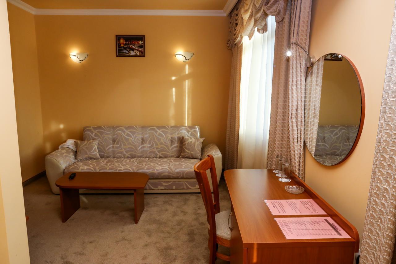 Hotel Bulgaria Kŭrdzhali Exteriör bild