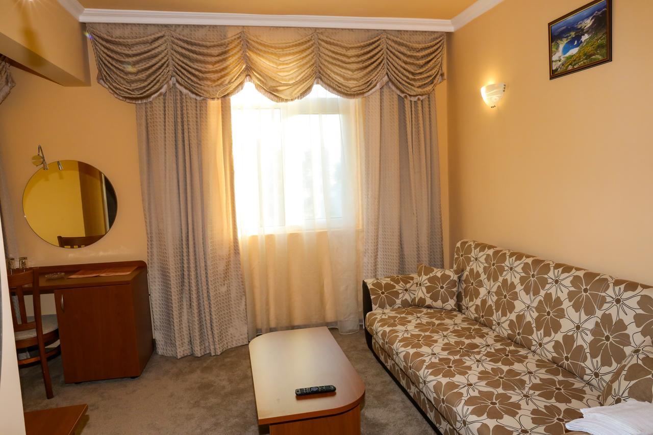 Hotel Bulgaria Kŭrdzhali Exteriör bild